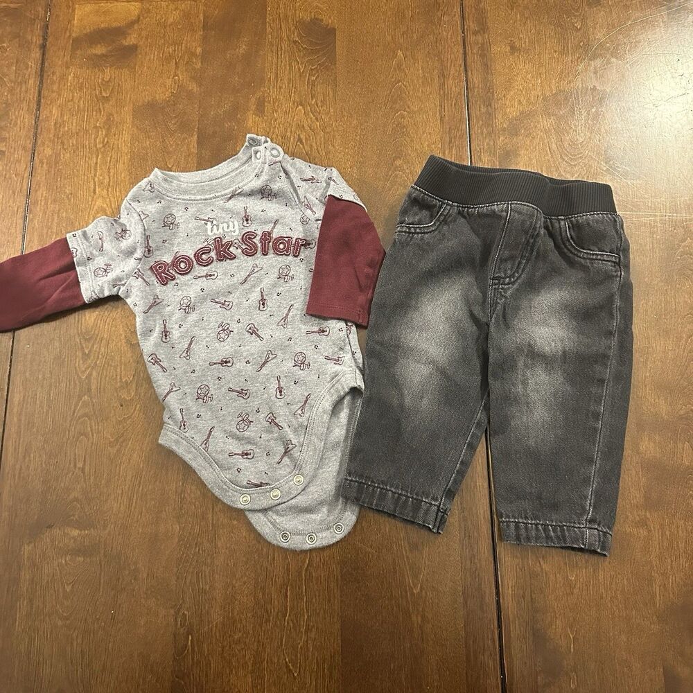 Garanimals Baby Boy Tiny Rockstar Shirt and Black Jeans Set 6-9M